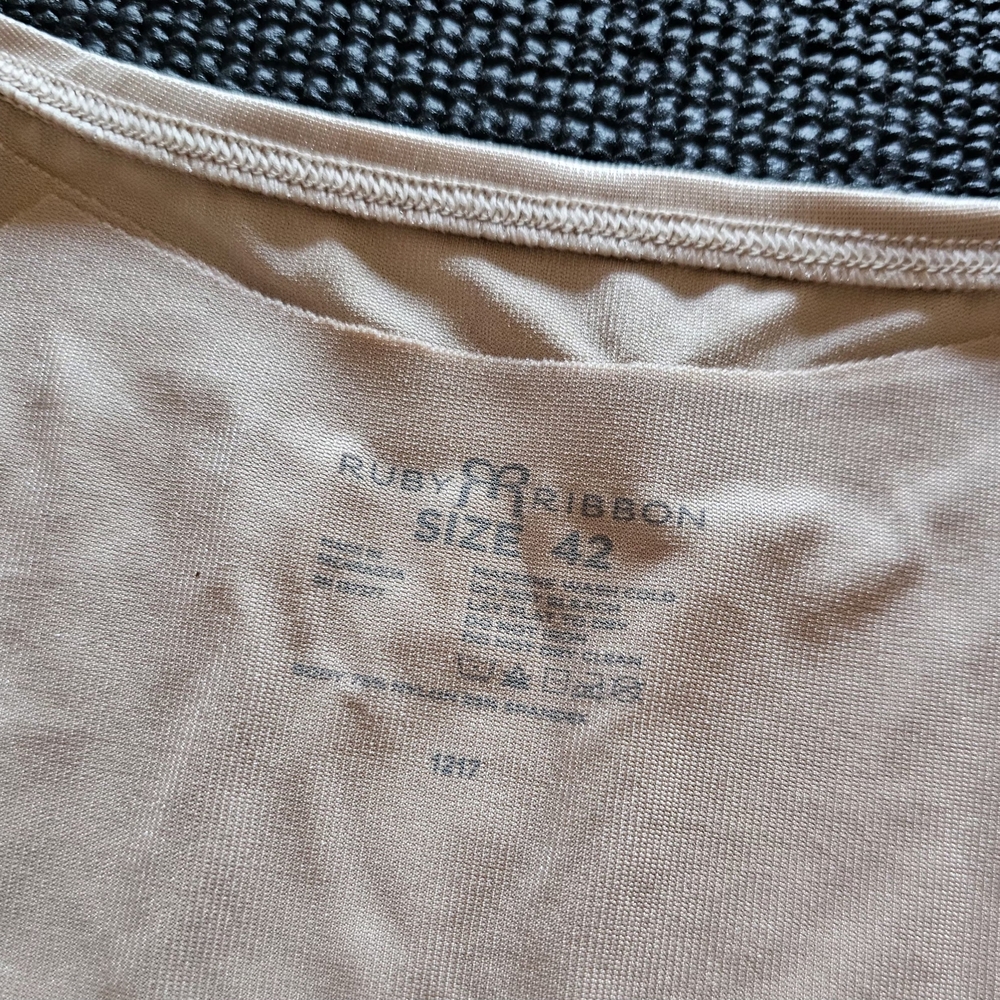 Ruby Ribbon Beige Top - Picture 8 of 9